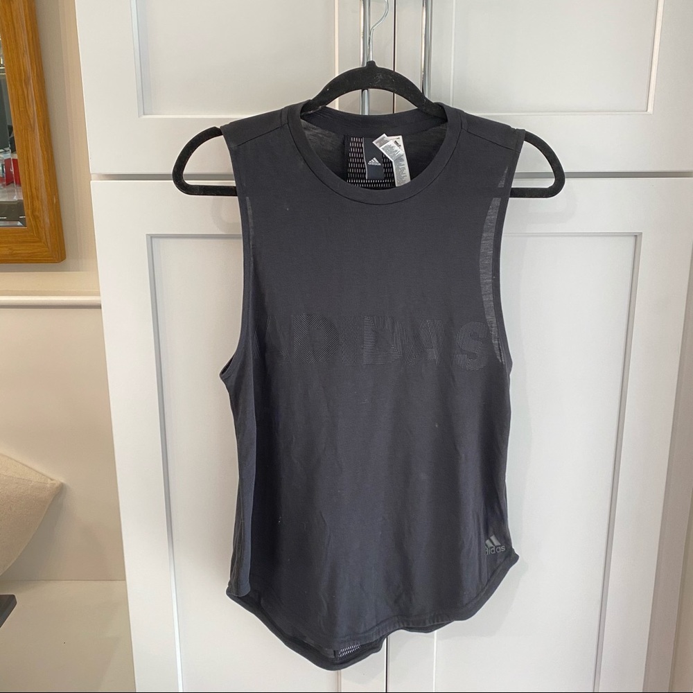 NWOT, never worn, Adidas black tank 🦅